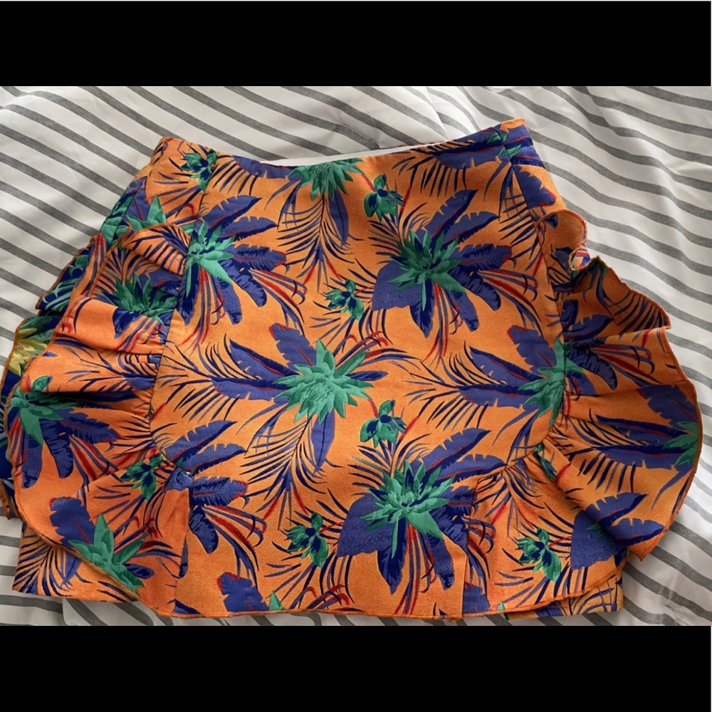 ASOS Floral skirt..NEW does not stretch